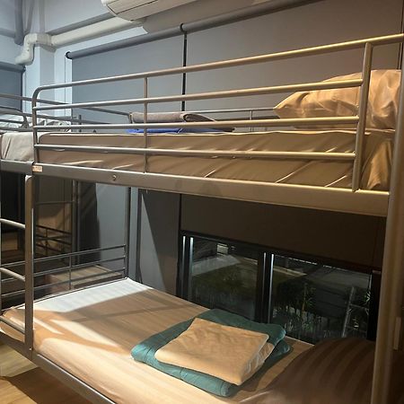Bangkok Silom Chat Box Hostel Exterior photo