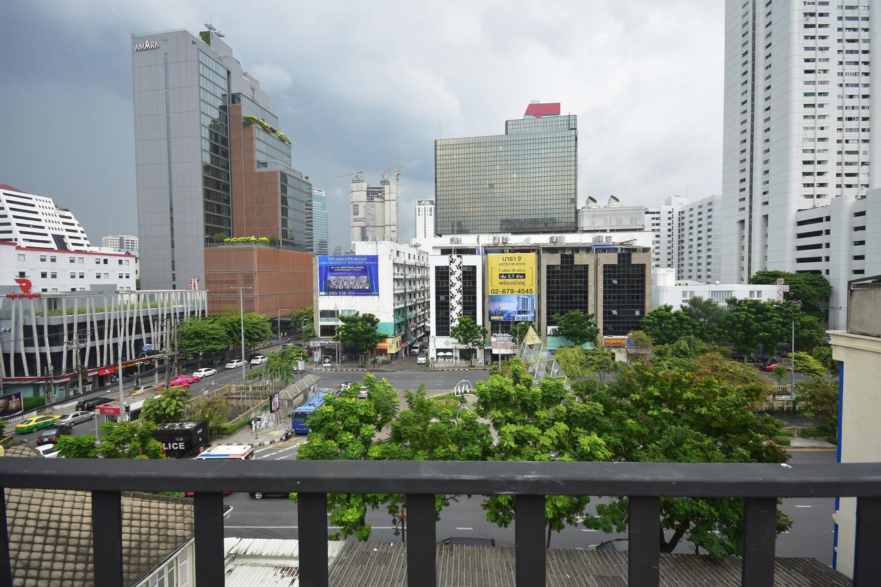 Bangkok Silom Chat Box Hostel Exterior photo